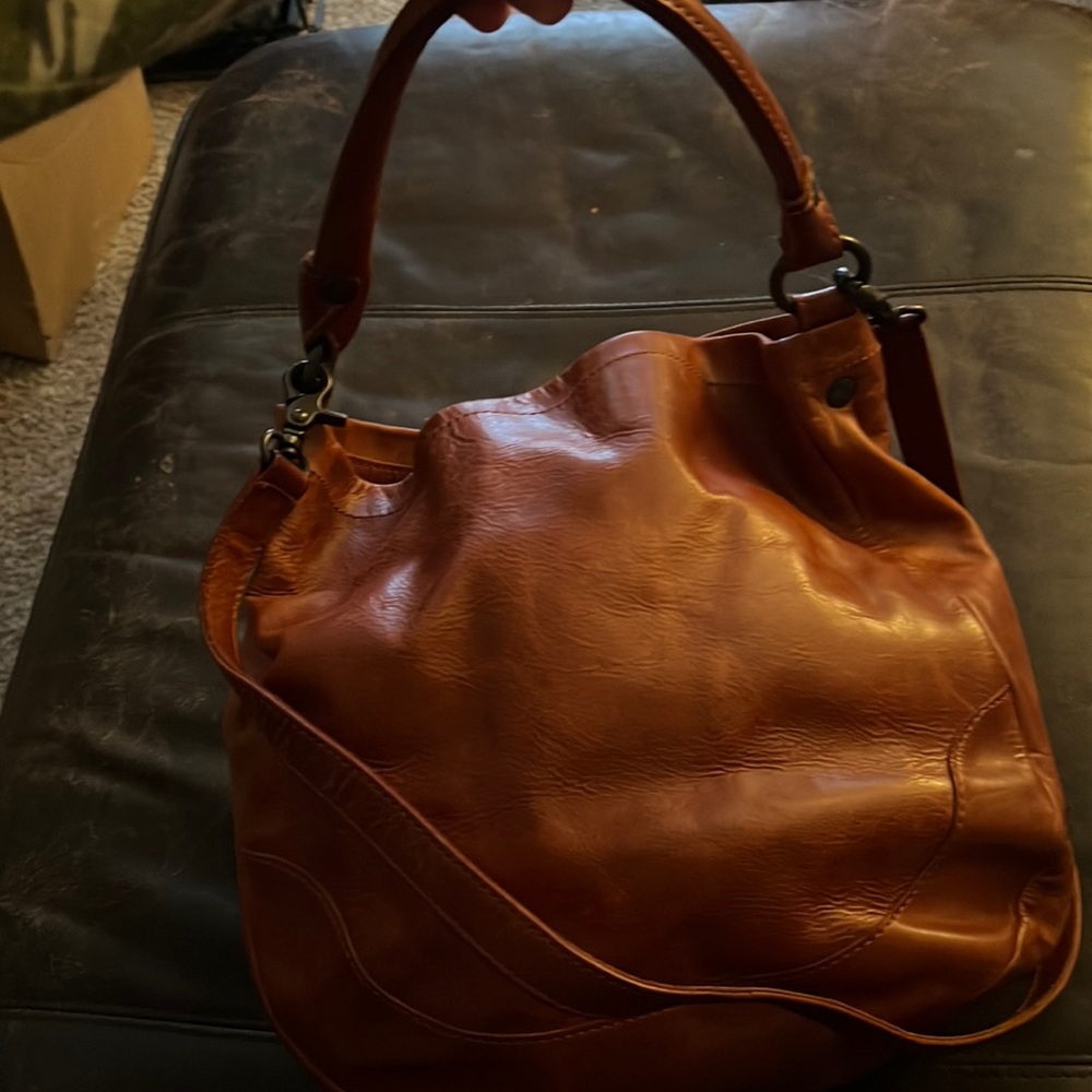 Frye hobo